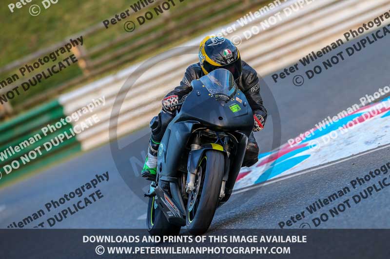 PJM Wedding Photography;enduro digital images;event digital images;eventdigitalimages;mallory park;mallory park photographs;mallory park trackday;mallory park trackday photographs;no limits trackdays;peter wileman photography;racing digital images;trackday digital images;trackday photos